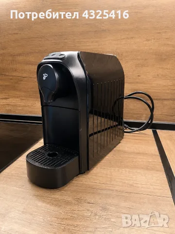 Продавам капсулна кафемашина Tchibo Cafissimo Easy . Отлично състояние!, снимка 2 - Кафемашини - 55605136