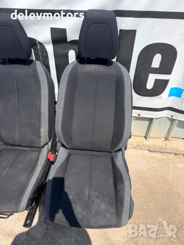 Предни седалки от Peugeot 308 (P5), 1.2 Pure Tech 131 кс., двигател HNS, снимка 2 - Части - 55230729