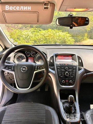 Opel Astra 1.6 CDTI Гаранция + сервизна книжка, снимка 10 - Автомобили и джипове - 55283170