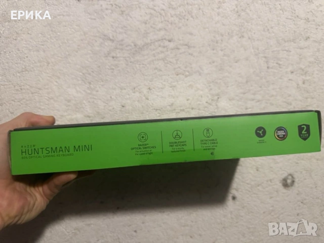 Нова Геймърска механична клавиатура RAZER HUNTSMAN MINI PURPLE Switch, снимка 4 - Клавиатури и мишки - 54668434