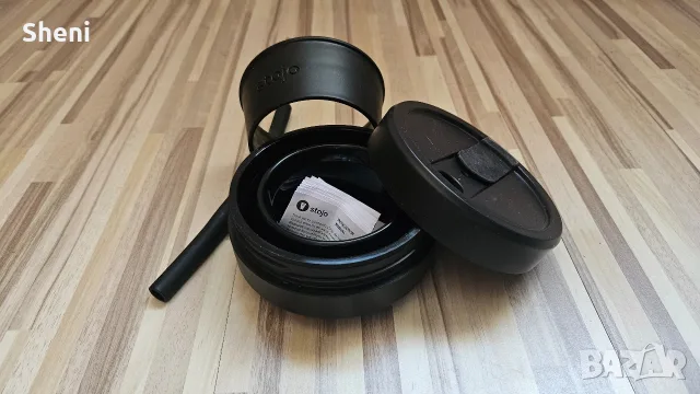 Нова сгъваема чаша Stojo (24 oz) от Платинен медицински LFGB Силикон – Черна, снимка 5 - Чаши - 55695125