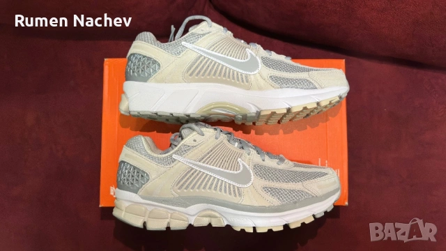 Nike Zoom Vomero 5 (40), снимка 4 - Маратонки - 53953169