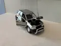 Mercedes ML 320 1:18 , снимка 5