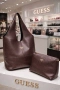 Guess Нова Кожена Дамска Чанта Различни Цветове , снимка 4