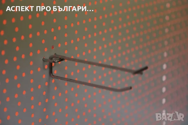 Кука за перфогръб с етикетодържател