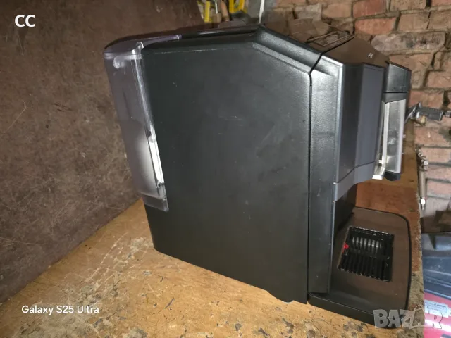 Продавам кафемашина Siemens eq3 s300, снимка 2 - Кафемашини - 55343184
