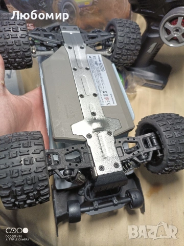 RC количка 18101 3B BX, максимална скорост 40 км/ч,, снимка 6 - Коли, камиони, мотори, писти - 54407358
