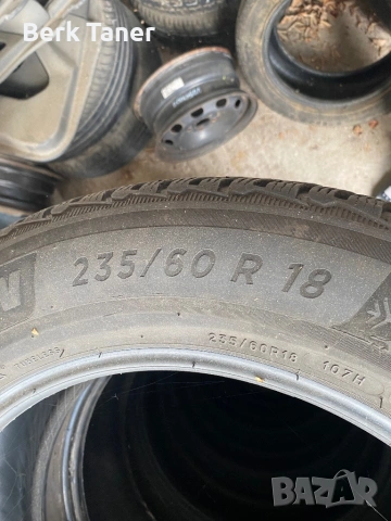 4 Броя Спорт пакет Зимни гуми 235 / 60 / 18 и 255 / 55 / 18, снимка 2 - Гуми и джанти - 54728286