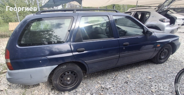 Ford Escort комби бензин, ръчка, снимка 4 - Автомобили и джипове - 54413773