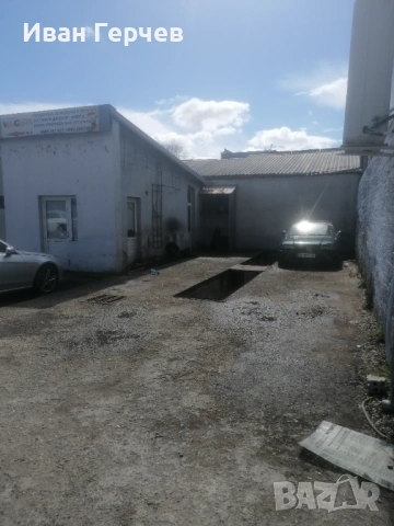 под наем - автомобилен канал 75 кв. и стая 3 кв.м. - Пловдив