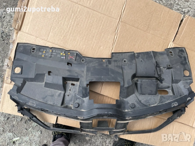 Панел върху Радиаторите t0000176826 Renault Talisman 2017г 147kW, снимка 2 - Части - 54160993