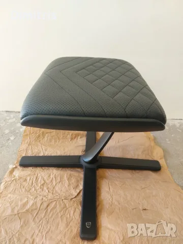 Noblechairs Поставка за крака 2 PU Black, снимка 2 - Столове - 55533754
