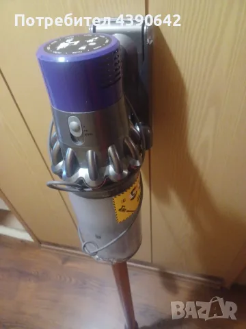 Прахосмукачка Dyson V10, снимка 2 - Прахосмукачки - 55531294