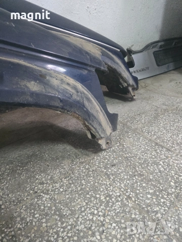 Преден десен калник Mitsubishi Padjero 2, снимка 4 - Части - 54641893
