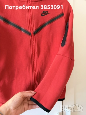 Оригинален Nike Thech Fleece 147-158см ( L), снимка 3 - Детски анцузи и суичери - 55388543