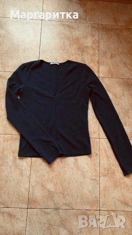 Подарявам дамски блузки., снимка 4 - Блузи с дълъг ръкав и пуловери - 54142777