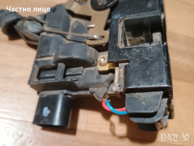 ПРОМОЦИЯ! Оригинална брава за предна дясна врата за Бора - Bora, Джета - Jetta или Голф - Golf, снимка 2 - Части - 54390870