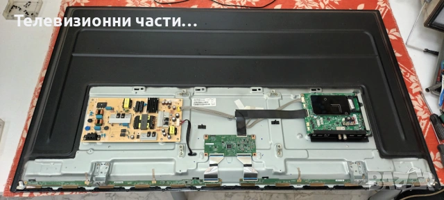 Philips 58PUS6504/12 със счупен екран TPT580B5-U2T01D/715G9907-M01-B03-005G/715G9860-P02-003-003S, снимка 3 - Части и Платки - 54410546