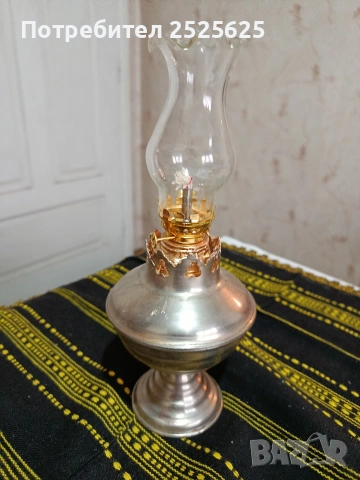 Малка настолна газена лампа