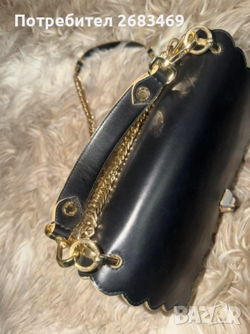 Дамска чанта Fendi, снимка 3 - Чанти - 54496668