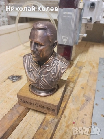 Статуетка- бюст на "Христо Стоичков".Медна галванопластика., снимка 6 - Колекции - 53519049