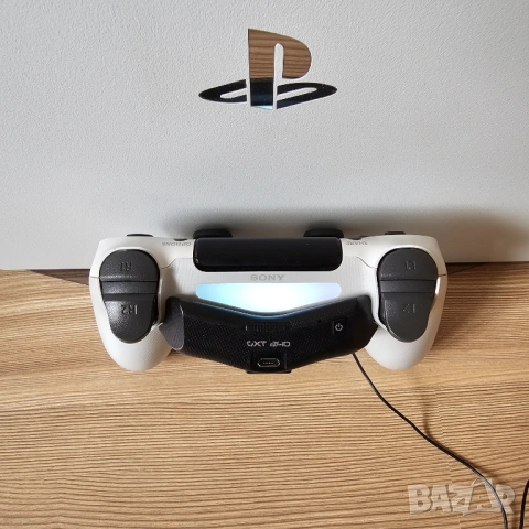 Хакнат бял PS4 Pro + много аксесоари и кутия PlayStation 4 5 PRO PS4 PS5 Плейстейшън Про, снимка 7 - PlayStation конзоли - 54589545