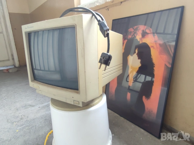 Антика Монитор CRT SVGA Bridge model CAE-364SG за ретро компютри