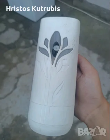 Автоматичен ароматизатор Air Wick Freshmatic (устройство за спрей), снимка 2 - Ароматизатори - 55424121