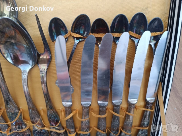 Ретро соц комплект прибори за хранене в оригинален куфар, снимка 5 - Сервизи - 54923539