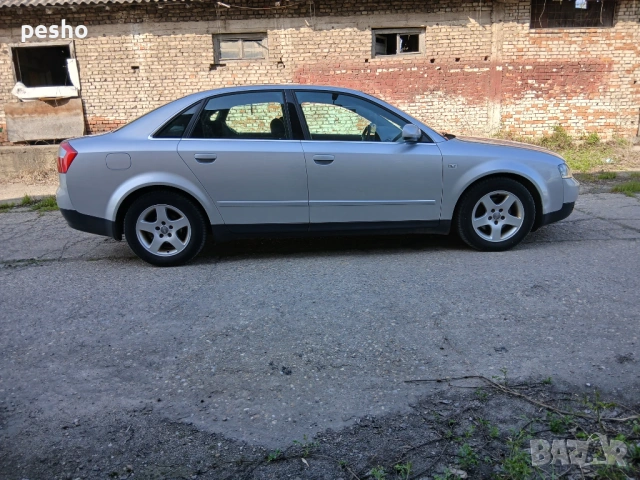Ауди а4 2.0i 131кс, снимка 5 - Автомобили и джипове - 54335177