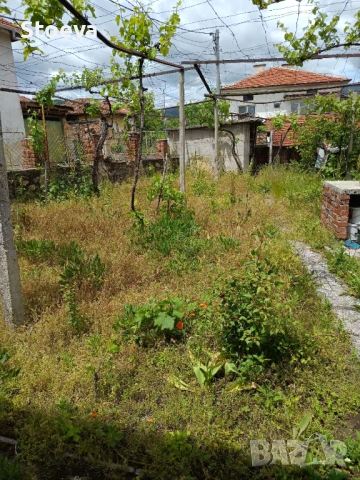 Продавам къща в Стрелча , снимка 4 - Къщи - 53963039