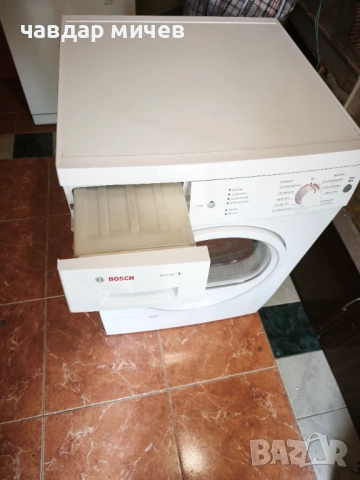 Нагревателна сушилня Bosch seria 4, снимка 3 - Сушилни - 54157081