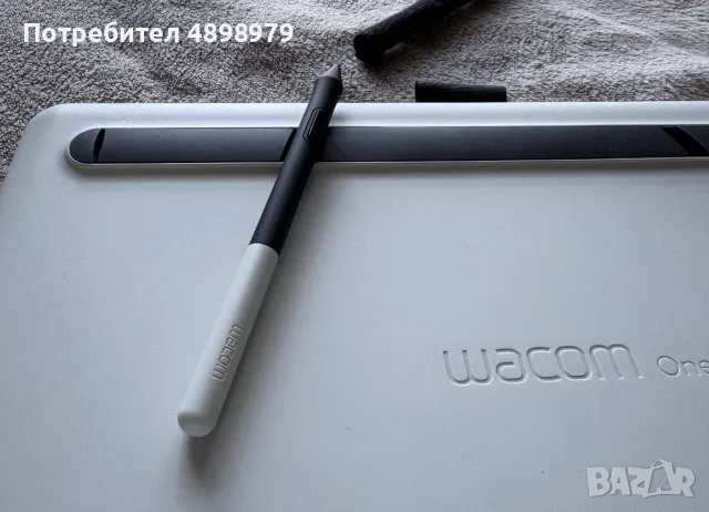 Wacom One 13 Graphics Display – като нов + оригинална писалка, раница и пълен комплект, снимка 4 - Таблети - 55435090