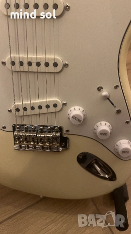 Squier by Fender 62 Reissue Stratocaster Red SQII-STR Japan MIJ, снимка 5 - Китари - 54585907