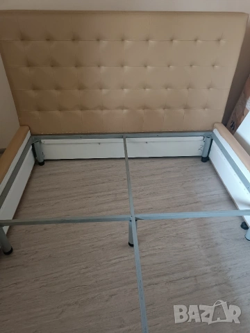 Продавам тапицирана спалня с кожа кремав цвят , снимка 3 - Спални и легла - 54034678