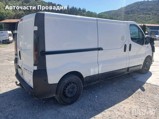 Opel Movano 2004 г. на части, снимка 4 - Бусове и автобуси - 55035846