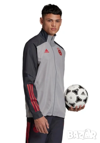 Анцуг на Bayern Munchen, снимка 1 - Спортни дрехи, екипи - 54532758