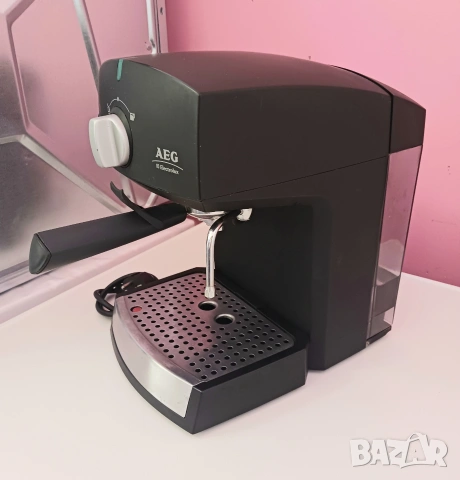 Еспресо кафемашина AEG Electrolux, снимка 2 - Кафемашини - 55188887