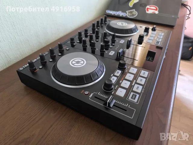 DJ Контролер Native Instruments Traktor Kontrol S2 MK2 – Като нов!, снимка 3 - Ресийвъри, усилватели, смесителни пултове - 55643218