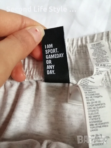 Adidas оригинални дамски спортни къси панталонки - шорти р-р L, снимка 12 - Къси панталони и бермуди - 54019616