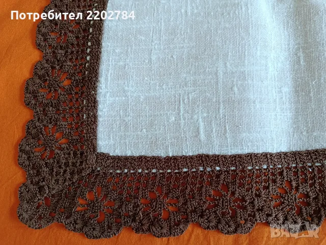Битови, бродирани карета за маса , снимка 12 - Покривки за маси - 55660861