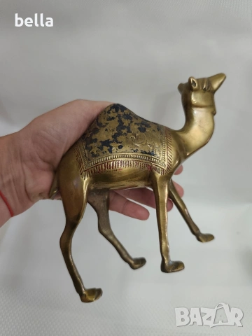 Масивна плътна бронзова фигура на камила, снимка 4 - Антикварни и старинни предмети - 54946782
