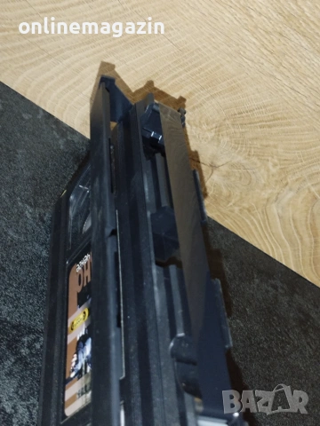 Видеокасета " Едно Гадно Ченге " VHS, снимка 6 - Други жанрове - 55166551