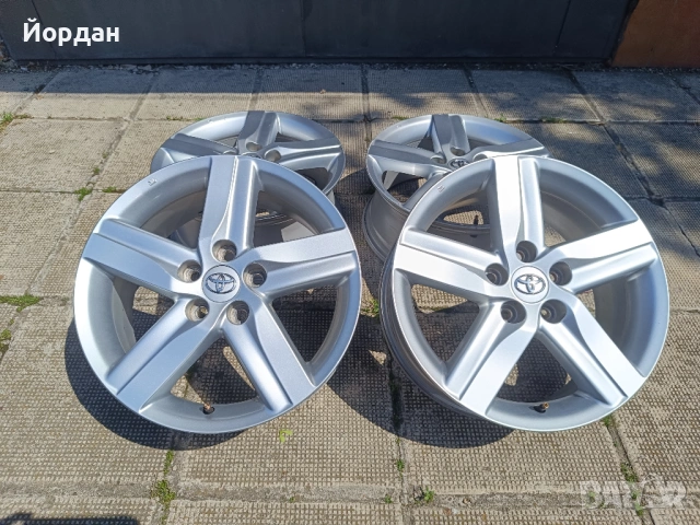 ОРИГИНАЛНИ джанти 17 ' цола 5x114,3 Toyota Auris / Тойота Аурис 7J ET50, снимка 2 - Гуми и джанти - 54793436
