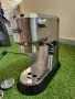 Кафемашина с ръкохватка DeLonghi Dedica EC685.W Делонги , снимка 10