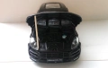 Метална количка Bburago Porsche Macan Мащаб 1:24, снимка 8