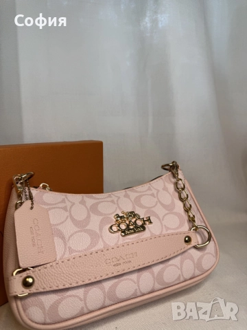 Дамска чанта Coach