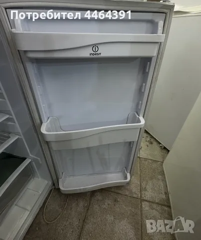 хладилник с фризер indesit , снимка 4 - Хладилници - 55446031