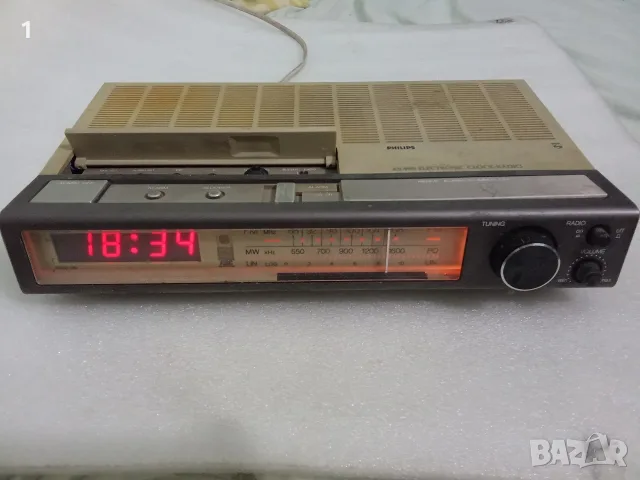 Радиочасовник philips