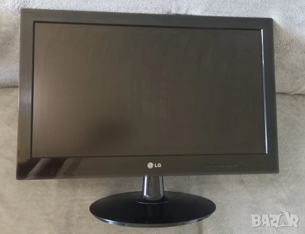 Монитор LG Flatron W2240S (НЕработещ) + нов захранващ кабел